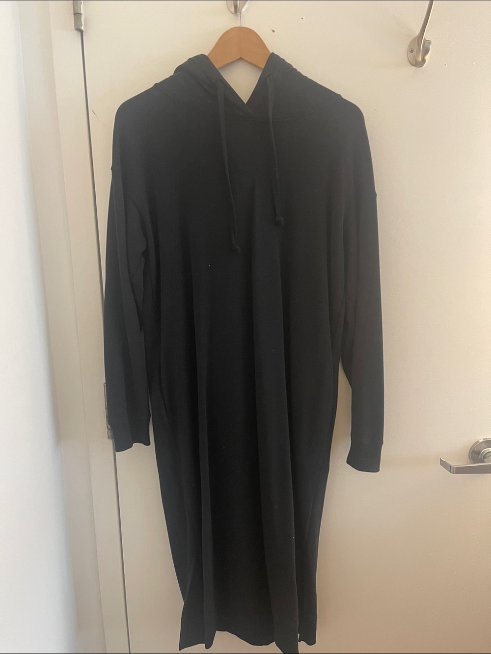 Uniqlo  Black Long Hoodie